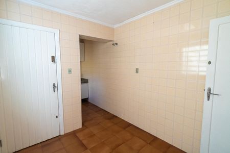 Casa à venda com 200m², 3 quartos e 1 vaga Casa à venda com 200m², 3 quartos e 1 vagaCozinha