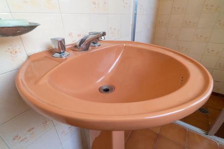 Casa à venda com 200m², 3 quartos e 1 vaga Casa à venda com 200m², 3 quartos e 1 vagaBanheiro Detalhe