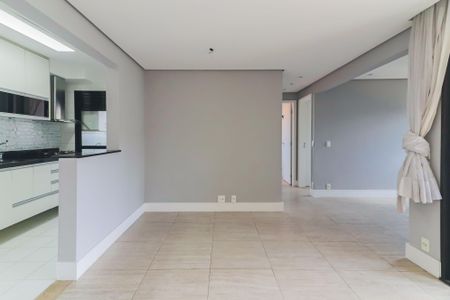 Apartamento à venda com 144m², 2 quartos e 2 vagasSala