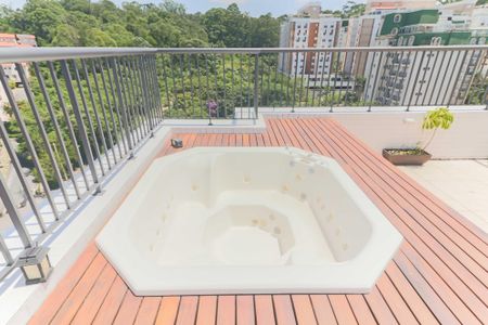 Apartamento à venda com 144m², 2 quartos e 2 vagasCobertura