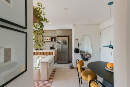 Sala de apartamento à venda com 2 quartos, 58m² em Ferreira, São Paulo