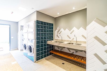 Apartamento à venda com 58m², 2 quartos e 1 vaga Apartamento à venda com 58m², 2 quartos e 1 vagaLavanderia prédio