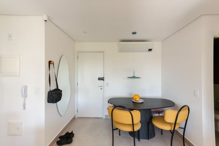 Apartamento à venda com 58m², 2 quartos e 1 vaga Apartamento à venda com 58m², 2 quartos e 1 vagaSala