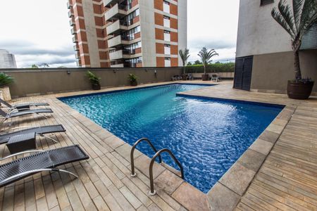 Apartamento para alugar com 220m², 3 quartos e 3 vagasÁrea comum - Piscina