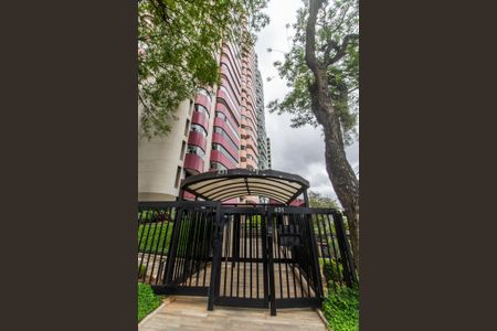 Apartamento para alugar com 220m², 3 quartos e 3 vagasFachada