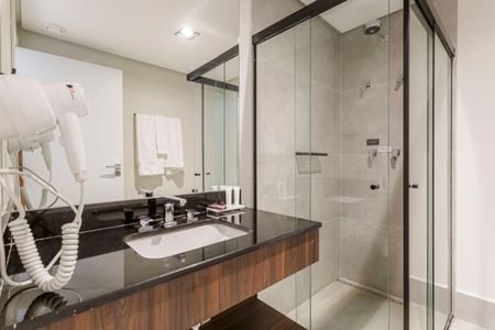 Studio para alugar com 40m², 1 quarto e sem vaga Studio para alugar com 40m², 1 quarto e sem vagaBanheiro