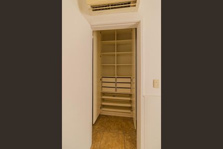 Apartamento à venda com 60m², 1 quarto e sem vaga Apartamento à venda com 60m², 1 quarto e sem vagaCorredor