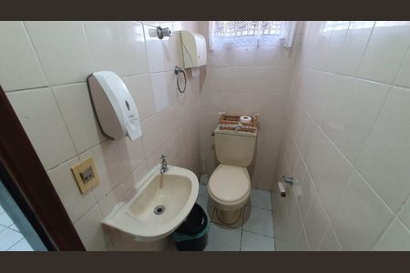 Casa para alugar com 315m², 4 quartos e 3 vagas Casa para alugar com 315m², 4 quartos e 3 vagasLavabo