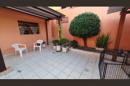 Casa para alugar com 315m², 4 quartos e 3 vagas Casa para alugar com 315m², 4 quartos e 3 vagasÁrea Externa