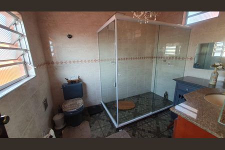 Casa para alugar com 315m², 4 quartos e 3 vagas Casa para alugar com 315m², 4 quartos e 3 vagasBanheiro 2