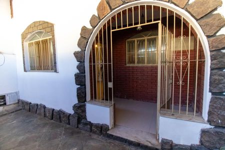 Casa à venda com 220m², 3 quartos e 1 vagaGaragem