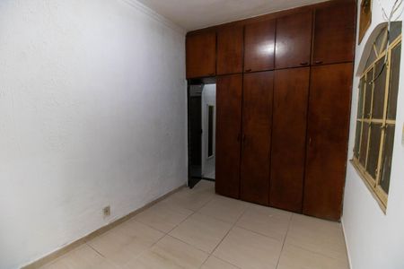 Casa à venda com 220m², 3 quartos e 1 vagaSuíte