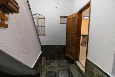 Casa à venda com 220m², 3 quartos e 1 vagaÁrea de Serviço