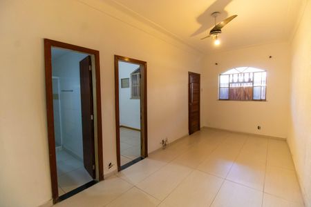 Casa à venda com 220m², 3 quartos e 1 vagaSala