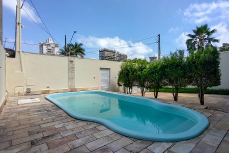 Casa para alugar com 300m², 5 quartos e 4 vagasPiscina
