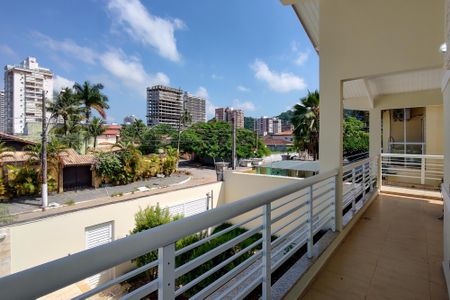 Casa para alugar com 300m², 5 quartos e 4 vagasSacada da suite 3