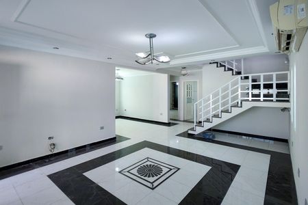 Casa para alugar com 300m², 5 quartos e 4 vagasSala