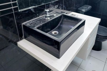 Casa para alugar com 300m², 5 quartos e 4 vagasLavabo