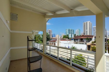 Casa para alugar com 300m², 5 quartos e 4 vagasSacada da suite 3