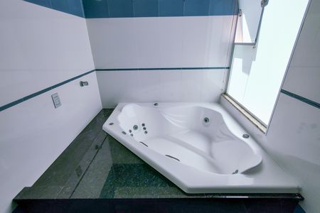 Casa para alugar com 300m², 5 quartos e 4 vagasBanheiro da Suíte 3