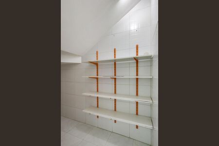 Casa para alugar com 300m², 5 quartos e 4 vagasDespensa