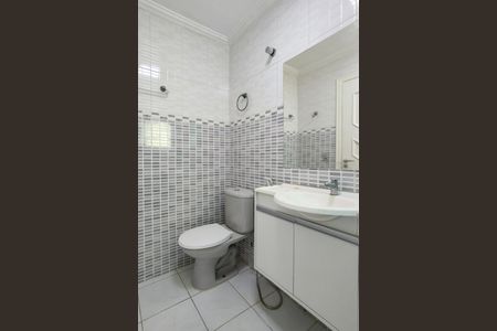 Casa para alugar com 300m², 5 quartos e 4 vagasBanheiro de Serviço