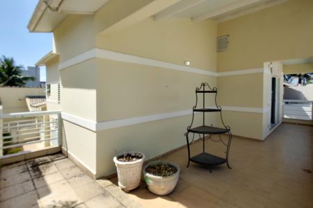 Casa para alugar com 300m², 5 quartos e 4 vagasSacada da suite 3