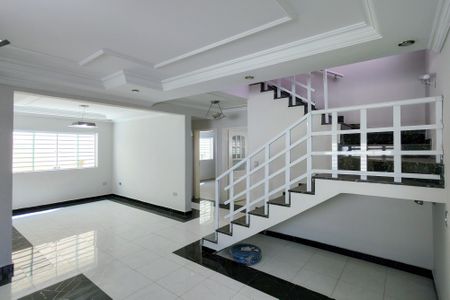 Casa para alugar com 300m², 5 quartos e 4 vagasSala