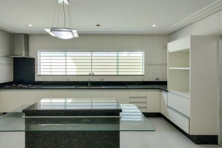 Casa para alugar com 300m², 5 quartos e 4 vagasCozinha