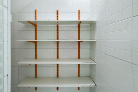 Casa para alugar com 300m², 5 quartos e 4 vagasDespensa