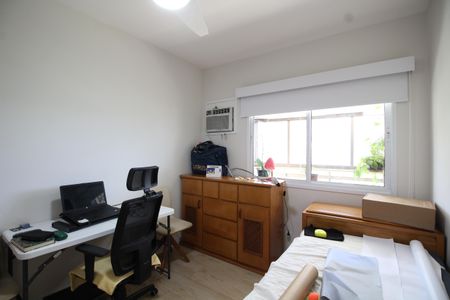 Apartamento à venda com 149m², 4 quartos e 2 vagasQuarto 1