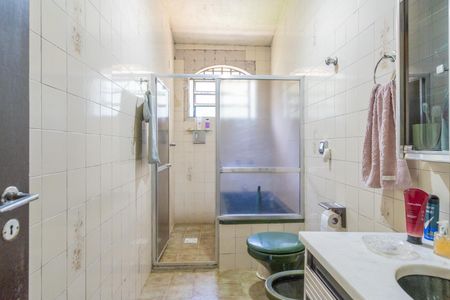 Casa à venda com 164m², 2 quartos e 1 vagaBanheiro