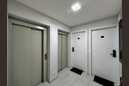 Studio para alugar com 26m², 1 quarto e sem vagaÁrea comum - Hall Apartamento