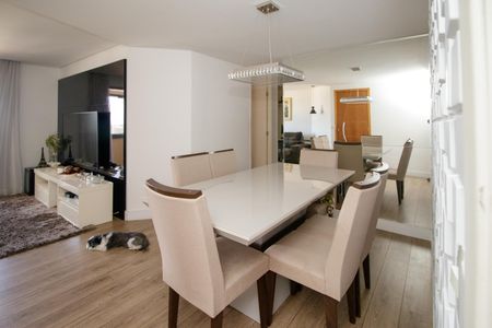 Apartamento à venda com 96m², 3 quartos e 2 vagas Apartamento à venda com 96m², 3 quartos e 2 vagasSala de Jantar