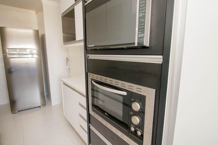 Apartamento à venda com 96m², 3 quartos e 2 vagas Apartamento à venda com 96m², 3 quartos e 2 vagasCozinha
