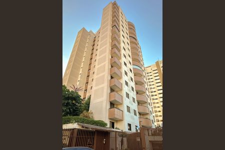 Apartamento à venda com 96m², 3 quartos e 2 vagas Apartamento à venda com 96m², 3 quartos e 2 vagasFachada do Prédio