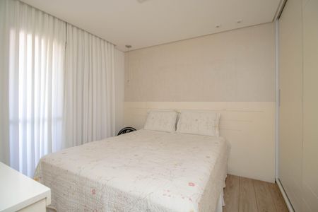 Apartamento à venda com 96m², 3 quartos e 2 vagas Apartamento à venda com 96m², 3 quartos e 2 vagasSuíte
