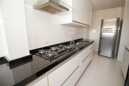 Apartamento à venda com 96m², 3 quartos e 2 vagas Apartamento à venda com 96m², 3 quartos e 2 vagasCozinha