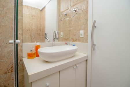 Apartamento à venda com 96m², 3 quartos e 2 vagas Apartamento à venda com 96m², 3 quartos e 2 vagasBanheiro