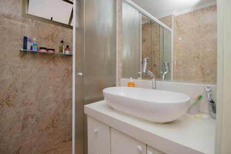 Apartamento à venda com 96m², 3 quartos e 2 vagas Apartamento à venda com 96m², 3 quartos e 2 vagasBanheiro