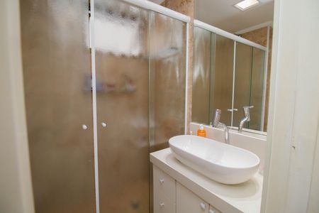 Apartamento à venda com 96m², 3 quartos e 2 vagas Apartamento à venda com 96m², 3 quartos e 2 vagasBanheiro