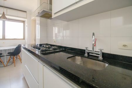 Apartamento à venda com 96m², 3 quartos e 2 vagas Apartamento à venda com 96m², 3 quartos e 2 vagasCozinha