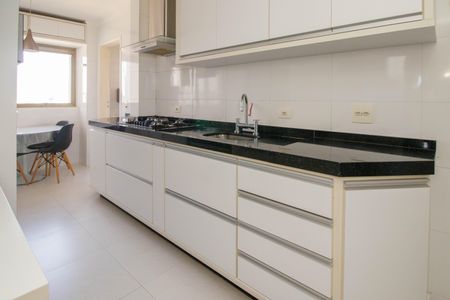 Apartamento à venda com 96m², 3 quartos e 2 vagas Apartamento à venda com 96m², 3 quartos e 2 vagasCozinha