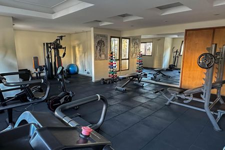 Apartamento à venda com 96m², 3 quartos e 2 vagas Apartamento à venda com 96m², 3 quartos e 2 vagasÁrea comum - Academia