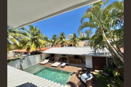 Casa de condomínio à venda com 430m², 6 quartos e 3 vagas Casa de condomínio à venda com 430m², 6 quartos e 3 vagasSuíte 1 - Varanda