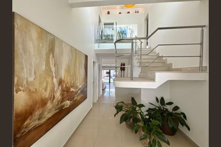 Casa de condomínio à venda com 430m², 6 quartos e 3 vagas Casa de condomínio à venda com 430m², 6 quartos e 3 vagasSala