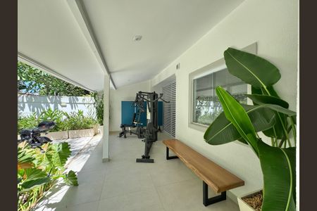 Casa de condomínio à venda com 430m², 6 quartos e 3 vagas Casa de condomínio à venda com 430m², 6 quartos e 3 vagasÁrea externa