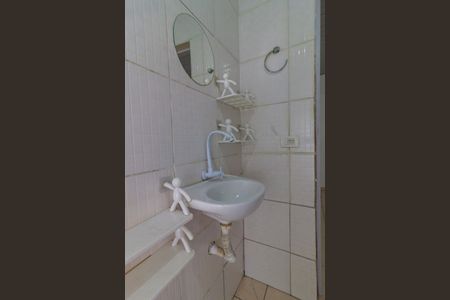 Casa para alugar com 50m², 1 quarto e sem vaga Casa para alugar com 50m², 1 quarto e sem vagaBanheiro