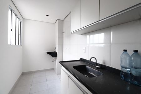 Apartamento à venda com 48m², 2 quartos e 1 vagaCozinha e Área de Serviço