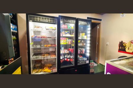 Apartamento para alugar com 54m², 2 quartos e 1 vaga Apartamento para alugar com 54m², 2 quartos e 1 vagaMini Mercado